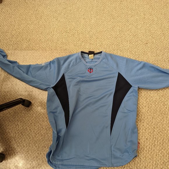 Majestic Minnesota Twins Pullover - Picture 1 of 3